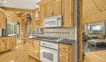 244 BLACK MOUNTAIN Ln, Alpine, WY 83128