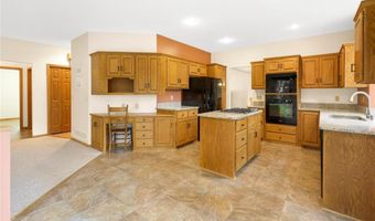12068 Gantry Ln, Apple Valley, MN 55124