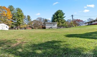 24 Ian River Dr, Asheville, NC 28806