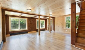 51 Sanford Rd, Alfred, ME 04002