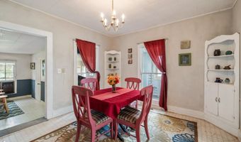 311 4Th St E, Riverside, IA 52327