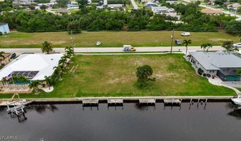 2818 2814 Magdalina Dr, Punta Gorda, FL 33950