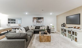 16 E Garfield Ave, Atlantic Highlands, NJ 07716