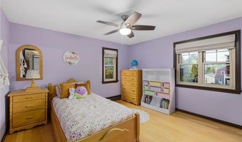 365 W Wrentham Rd, Cumberland, RI 02864