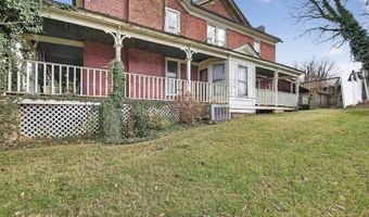 302 SW Front St, Abingdon, VA 24210