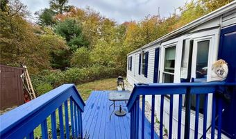 40 Toadstool Knoll Ln, Charlestown, RI 02813
