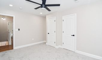 2644 E HOFFMAN St, Baltimore, MD 21213