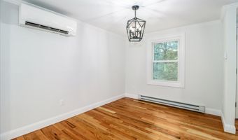 27 Long Meadow Ln, Bethel, CT 06801