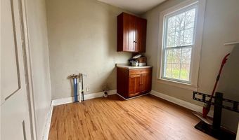 13123 Main Rd, Akron, NY 14001