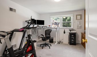 2606 N QUINCY St, Arlington, VA 22207