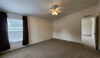 255 SE 15TH St, Bandon, OR 97411