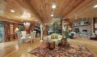 236 Surriner Rd, Becket, MA 01223