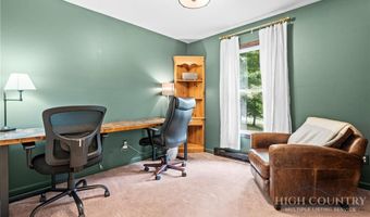 100 Summersweet Dr, Banner Elk, NC 28604