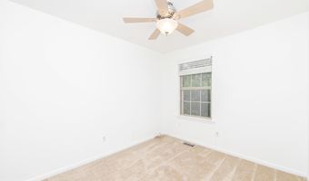 2 VILLAGE Ct, Audubon, NJ 08106