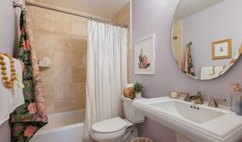 350 Kaelepulu Dr 401, Kailua, HI 96734
