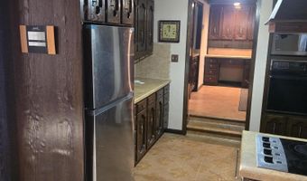1306 1st St, Britton, SD 57430