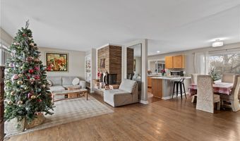 2426 Banbury Rd, Akron, OH 44333