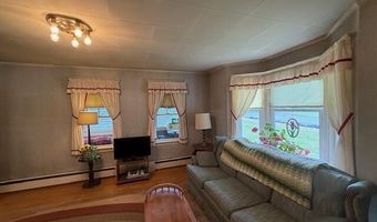 10 Palm St, Baileyville, ME 04694