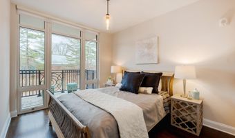 4915 HAMPDEN Ln 207, Bethesda, MD 20814