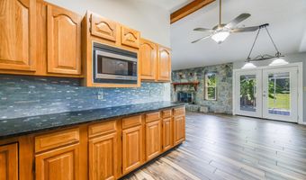 5811 Monroe St, Baker, FL 32531