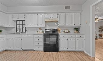 1015 NW Maxwell, Ardmore, OK 73401