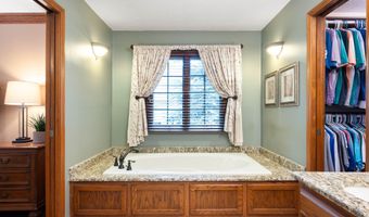6575 Robin Hood Dr, Indianapolis, IN 46227