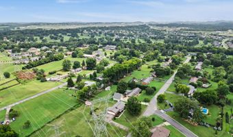 1026 Mildred Dr, Alcoa, TN 37701