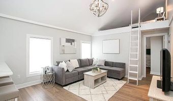 14 Brinley St, Newport, RI 02840