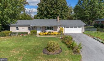 8 BRIGHTWOOD Dr, Hagerstown, MD 21740