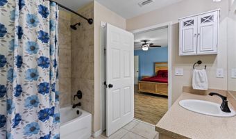 24708 NW 170TH Ter, Alachua, FL 32615