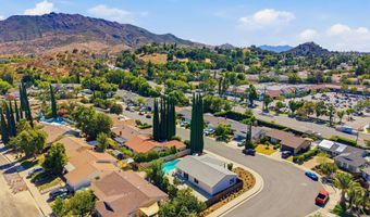 5570 Rock Tree Dr, Agoura Hills, CA 91301