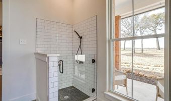 160 E Bluff Ln, Millsap, TX 76066