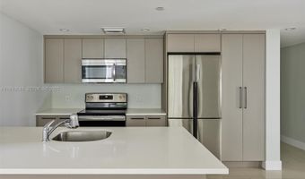 1150 101st St 203, Bay Harbor Islands, FL 33154