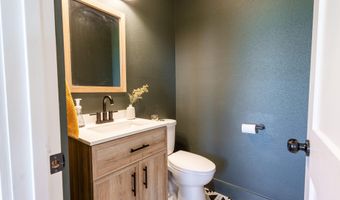 14743 Lawrence 1195, Aurora, MO 65605