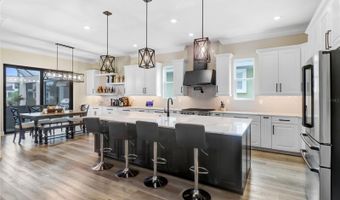 6104 LAGOMAR Ln, Apollo Beach, FL 33572