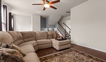 302 Pointe View Dr, Adams Twp., PA 16046