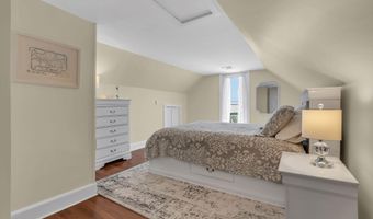 327 Sylvania Ave, Avon By The Sea, NJ 07717