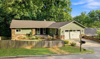 72 Elizabeth Dr, Bella Vista, AR 72715