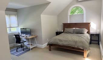 54 Muirfield Rd, Burlington, VT 05408