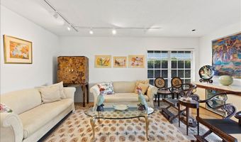 233 Rio Vista Cir, Atlantis, FL 33462