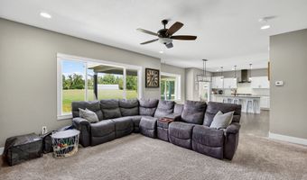 1150 Cardinal Dr, Polk City, IA 50226