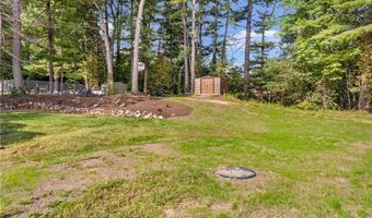 49 Horseshoe Dr, Bellingham, MA 02019