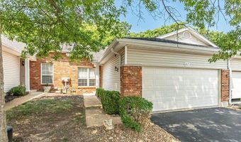 817 Woodside Trails Dr, Ballwin, MO 63021