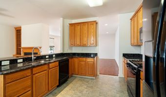 15 FIVE BRIDGES Ct, Barnegat, NJ 08005