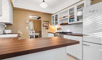 1019 Ash St, Alexandria, MN 56308