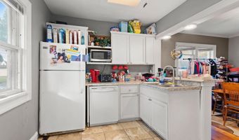 733 W GRANT St, Appleton, WI 54914