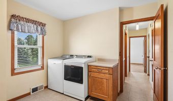 28481 Grand Ave, Aplington, IA 50604