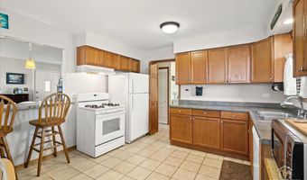 1228 S HADDOW Ave, Arlington Heights, IL 60005
