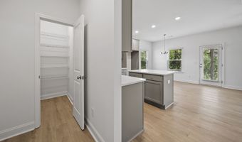 165 Mill Ctr 216, Athens, GA 30606