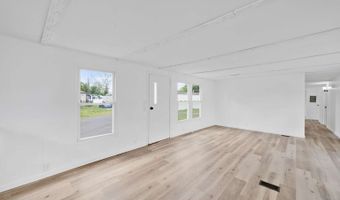 66 Emmett St 43, Bristol, CT 06455